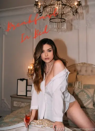 Potret Lauren Summer