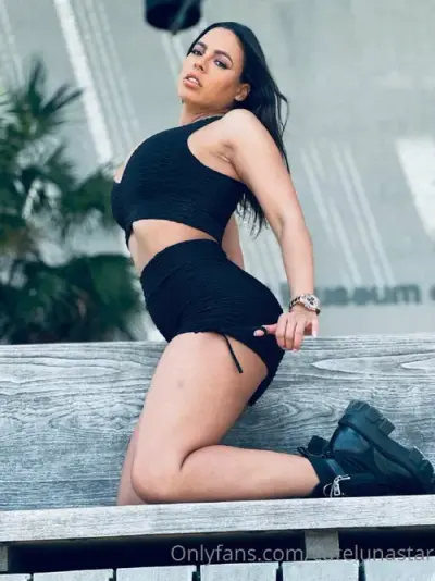 Porträt von Luna Star