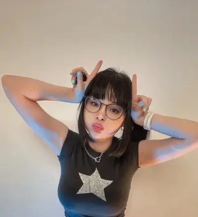 Potret Hidori Rose